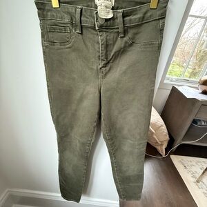 L'AGENCE Green Skinny Jeans with Tapered Fit